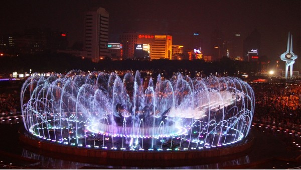 <i style='color:red'>泛光照明</i>一般包括那些內容？